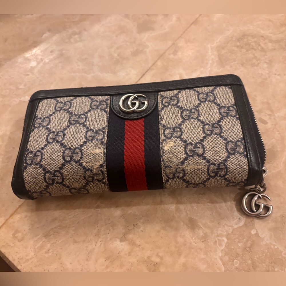 CLEARANCE** COA Gucci Navy Crram Ophida Monogram Wallet
